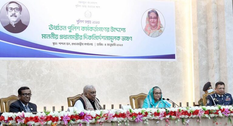 অগ্নি সন্ত্রাসের পুনরাবৃত্তির বিরুদ্ধে পুলিশ বাহিনীকে সতর্ক থাকার আহ্বান প্রধানমন্ত্রীর