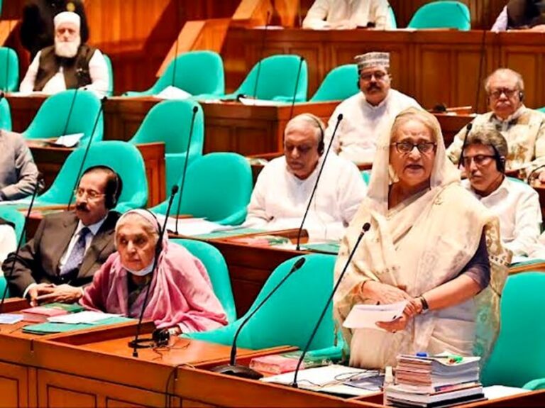 বিদ্যুৎসহ সবকিছু ব্যবহারে কঠোর সংযম বজায় রাখুন : প্রধানমন্ত্রী