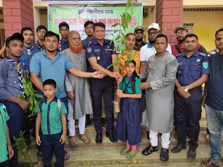 পরিবেশ সুরক্ষায় কুলাউড়ায় স্টেপ এ্যাহেড বাংলাদেশ এর বৃক্ষ রোপন কর্মসূচি