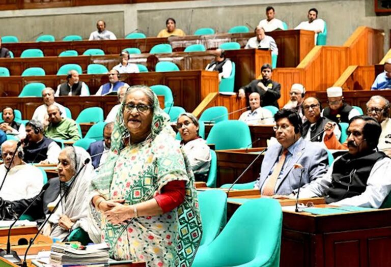 জনগণের ভোট নিয়ে কেউ ছিনিমিনি খেলতে না পারে,দেশবাসীকে সতর্ক থাকার আহবান প্রধানমন্ত্রীর