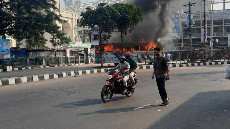 বিএনপি একসঙ্গে অবরোধ ও হরতাল ডেকেছে