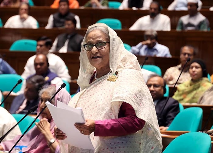 বাজেট বাস্তবায়নের মাধ্যমে বাংলাদেশ আরও এক ধাপ এগিয়ে যাবে : প্রধানমন্ত্রী