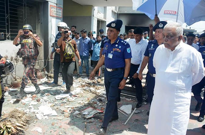 বিএনপি-জামায়াত ও জঙ্গিরা বিভিন্ন স্থাপনায় হামলা ও অগ্নিসংযোগ করেছে: স্বরাষ্ট্রমন্ত্রী