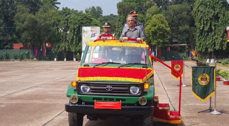 গাজীপুরে বিসিএস আনসার কর্মকর্তা প্রশিক্ষণ সমাপনীতে স্বরাষ্ট্র উপদেষ্টা