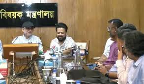 সংস্কৃতি উপদেষ্টাকে প্রশ্ন করার জেরে তিন সাংবাদিকের চাকরিচ্যুতি