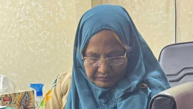 জবির সাবেক অধ্যাপক আনোয়ারা কারাগারে