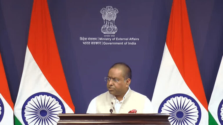 আওয়ামী লীগের কর্মকাণ্ড নিষিদ্ধ করায় ভারত উদ্বিগ্ন