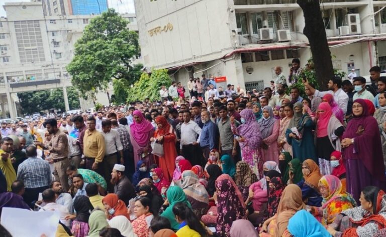 সচিবালয়ের কর্মকর্তা-কর্মচারীদের আন্দোলন স্থগিত