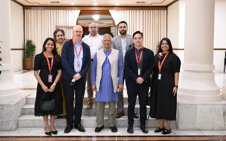 অপতথ্য মোকাবেলায় আরও কার্যকর উপায় খুঁজে বের করতে মেটাকে প্রধান উপদেষ্টার আহ্বান