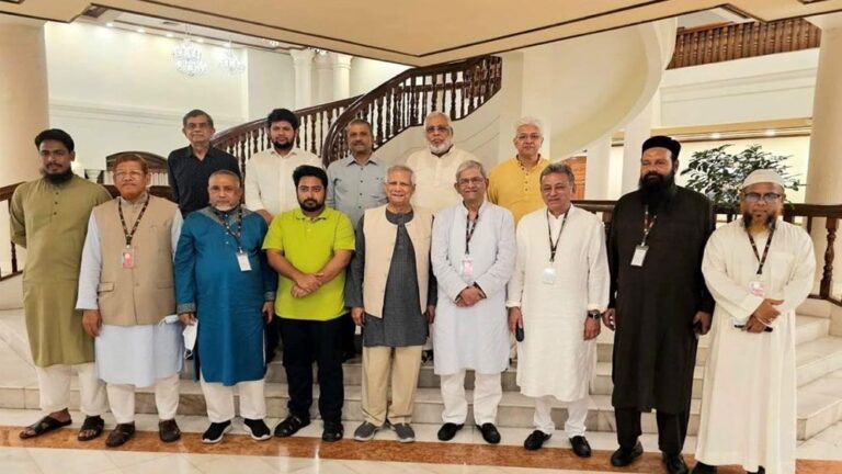ফ্যাসিবাদবিরোধী রাজনৈতিক দলগুলোর ঐক্য দৃশ্যমান করতে হবে : প্রধান উপদেষ্টা