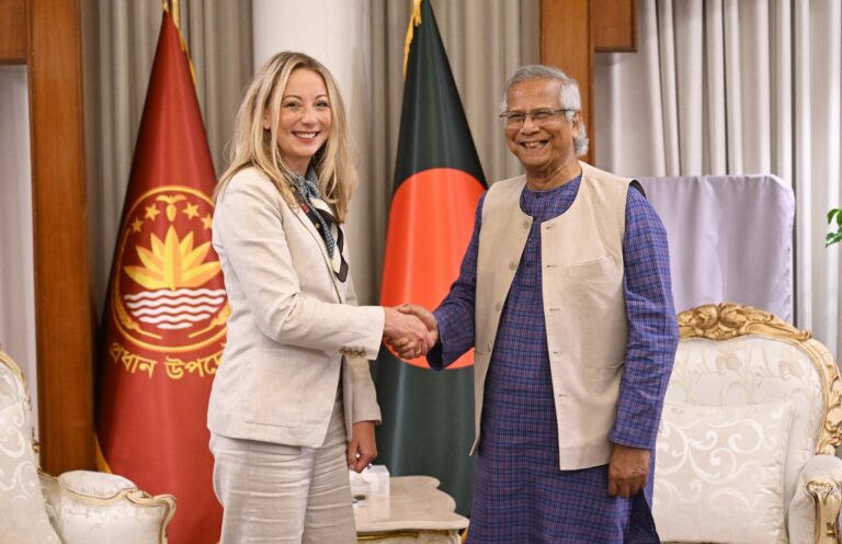 বাংলাদেশে স্টারলিংক চালু করতে সহায়তার প্রশংসা করলেন স্পেসএক্সের ভাইস প্রেসিডেন্ট