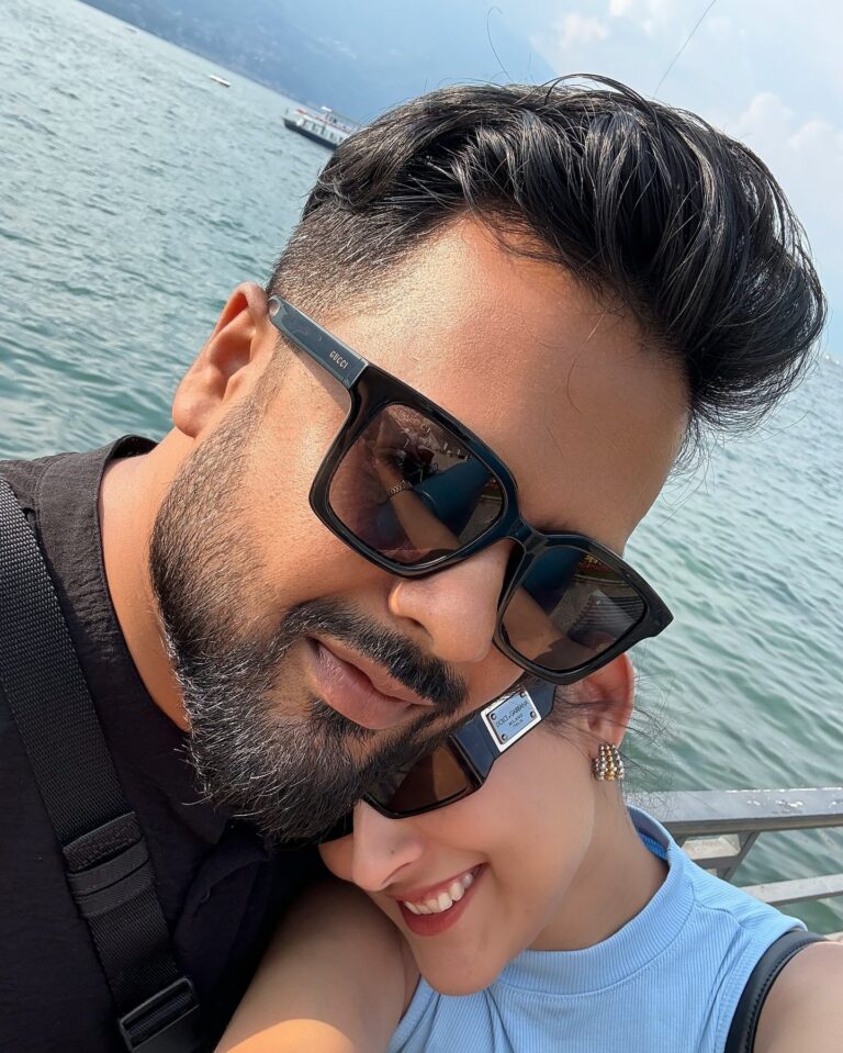 ইতালিতে হানিমুনে মেহজাবীন-আদনান