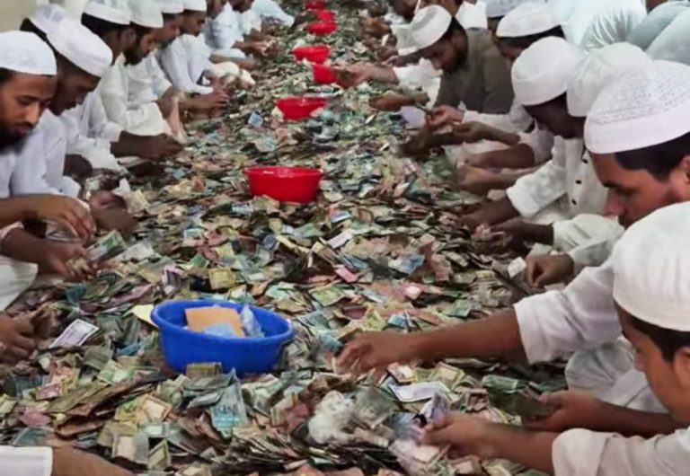 কিশোরগঞ্জের পাগলা মসজিদের দানবাক্সে মিলল রেকর্ড ১২ কোটি ৯ লাখ টাকা