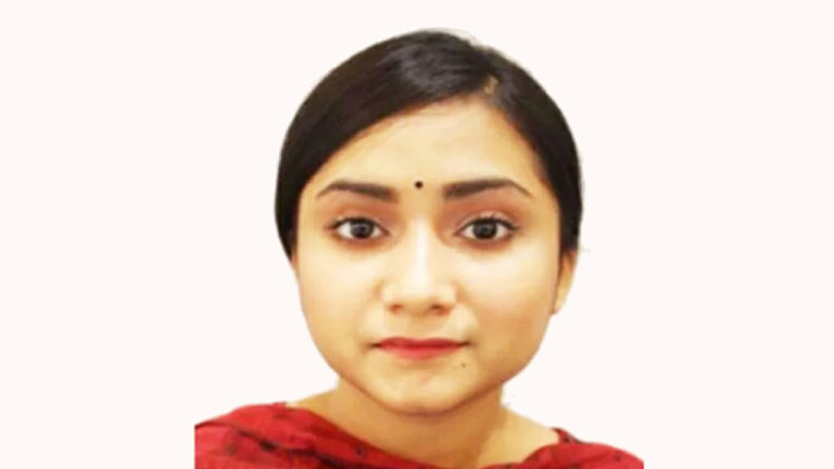ডিবি হেফাজতে মেজর সাদিকের স্ত্রী