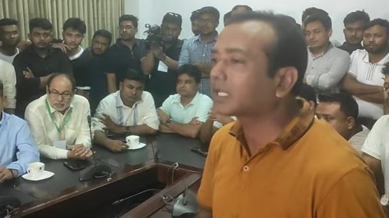 ঢাবি উপাচার্যের কাছে কারচুপির অভিযোগ জানাল ছাত্রদল