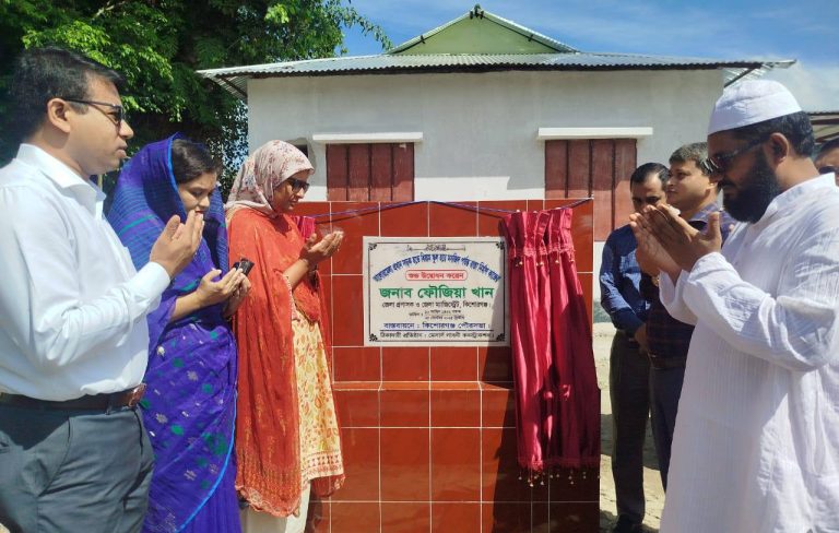 কিশোরগঞ্জে বিয়াম স্কুলের রাস্তা নির্মাণ কাজ উদ্বোধন