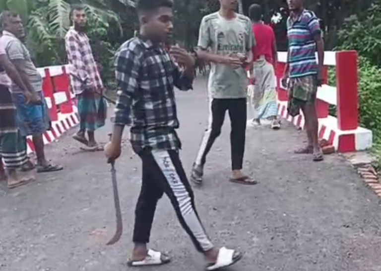 গোপালগঞ্জের টুঙ্গিপাড়ায় দুই গ্রামবাসীর মধ্যে সংঘর্ষে আহত ১৫