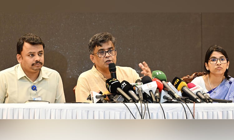 নির্বাচন বানচালের যেকোনো ষড়যন্ত্র মোকাবিলা করা হবে : প্রধান উপদেষ্টা