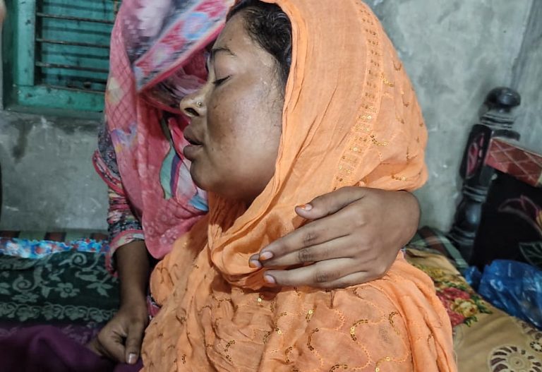 হতদরিদ্র নুরজাহানের দুই কিডনি নষ্ট, আপনার সহযোগিতা বাঁচাতে পারে তাকে