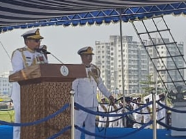 দেশের যেকোন সংকট মোকাবেলায় নৌবাহিনী মানুষের পাশে আছে: এডমিরাল এম নাজমুল হাসান