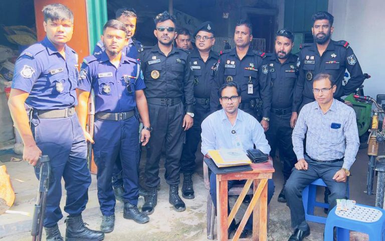 কিশোরগঞ্জে অভিযানে ৩ খাদ্য ব্যবসা প্রতিষ্ঠানকে ৪ লাখ টাকা অর্থদণ্ড