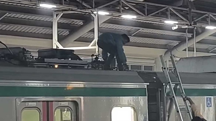 আজ রাতে আর মেট্রোরেল চলবে না