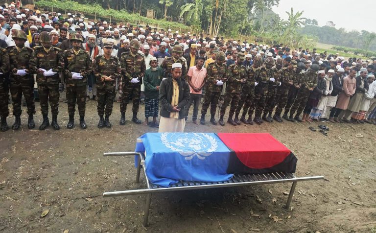 পাকুন্দিয়ার গ্রামের বাড়িতে সেনা সদস্য জাহাঙ্গীর আলমের দাফন সম্পন্ন
