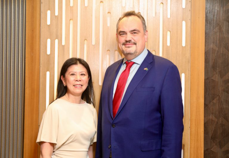 ঢাকায় নতুন মার্কিন রাষ্ট্রদূত