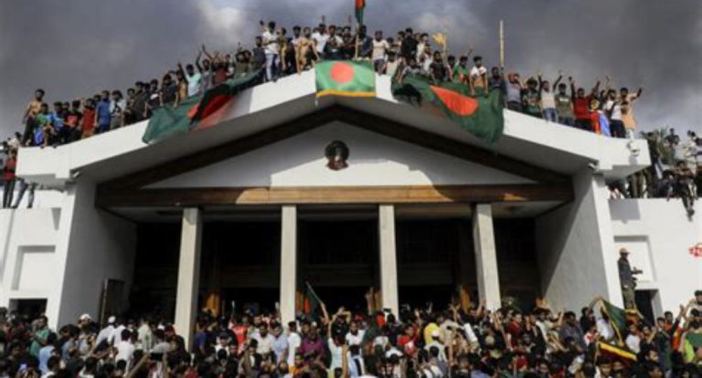 জুলাই যোদ্ধাদের দায়মুক্তি দিয়ে অধ্যাদেশ অনুমোদন