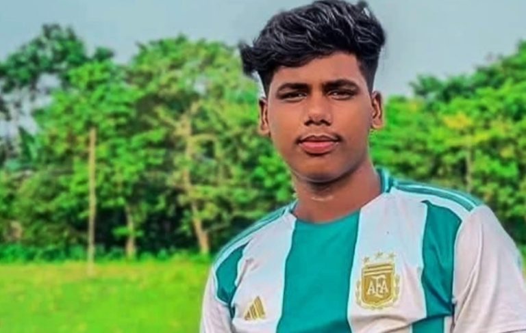 ভৈরবে মোটরসাইকেল নিয়ন্ত্রণ হারিয়ে গাছের সঙ্গে সংঘর্ষে যুবক নিহত