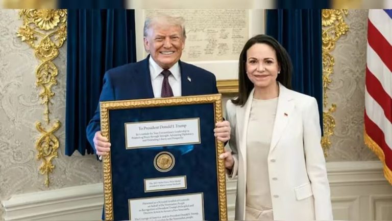 ট্রাম্পকে নোবেল পুরস্কারের মেডেল ‘উপহার’ দিলেন মাচাদো