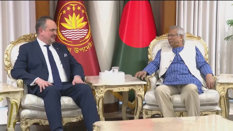 ১২ই ফেব্রুয়ারির নির্বাচন হবে ভবিষ্যতের মানদণ্ড মার্কিন রাষ্ট্রদূতকে প্রধান উপদেষ্টা