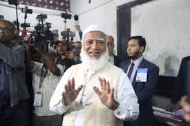 ভোট প্রদান করলেন জামায়াত আমির