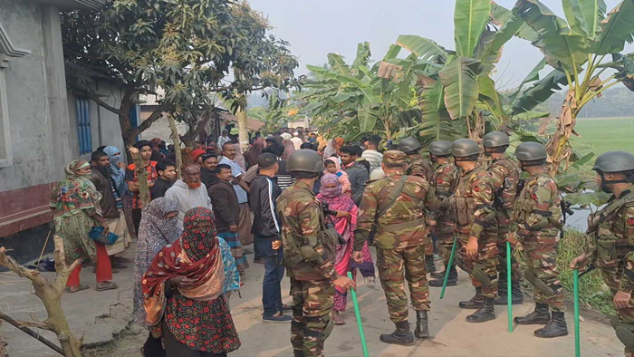 নড়াইলে আধিপত্য বিস্তার নিয়ে দু’পক্ষে সংঘর্ষ, নিহত ৪