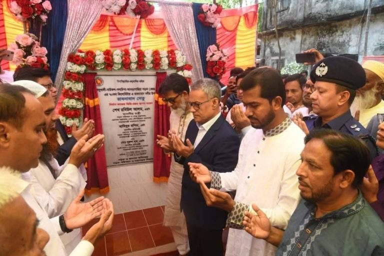 জ্বালানি সংকট নিরসনে সরকার সর্বোচ্চ গুরুত্ব দিচ্ছে: সেতুমন্ত্রী