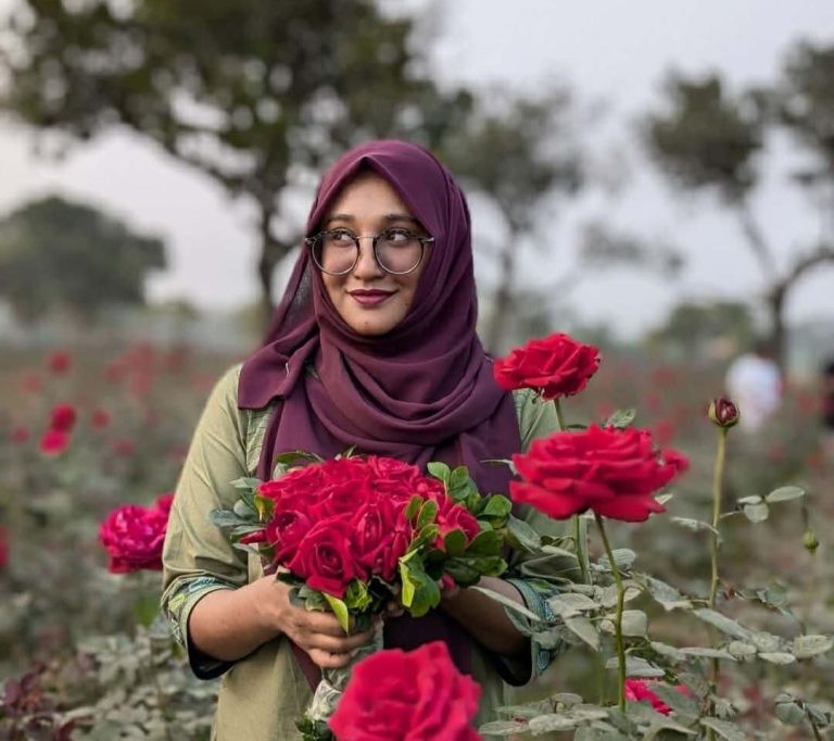 নিজ বাসা থেকে জাবি ছাত্রীর রক্তাক্ত মরদেহ উদ্ধার