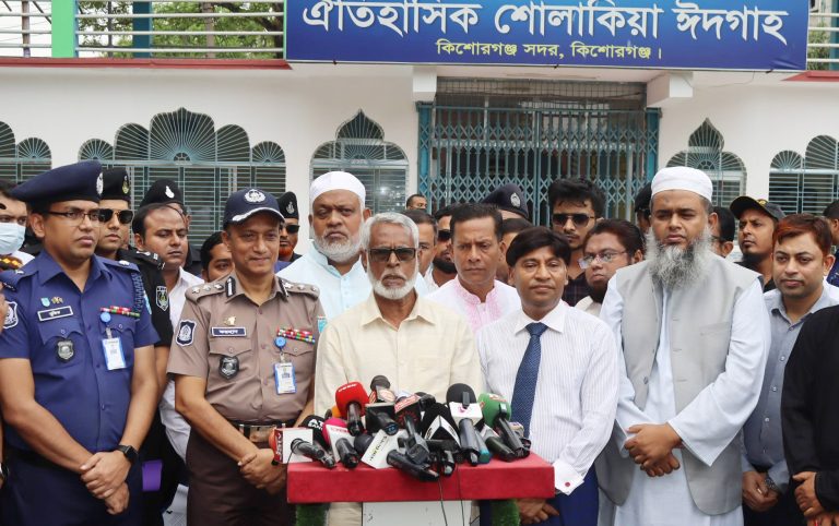 ঐতিহাসিক শোলাকিয়ায় ঈদের জামাত সকাল ১০টায়