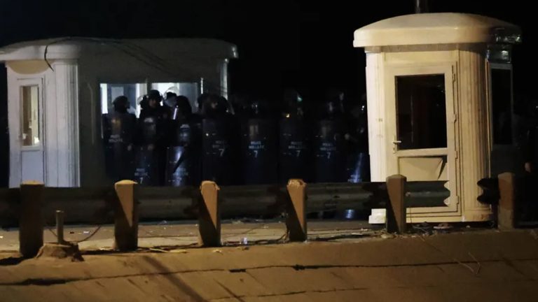 ইরাকে মার্কিন দূতাবাসে ক্ষেপণাস্ত্র হামলা