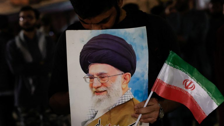 বিমান হামলায় খামেনির মেয়ে, জামাতা ও নাতি নিহত