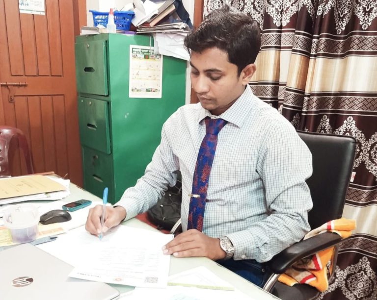 কলাপাড়ায় সরকারি ব্যাংক কর্মকর্তার উপর হামলা
