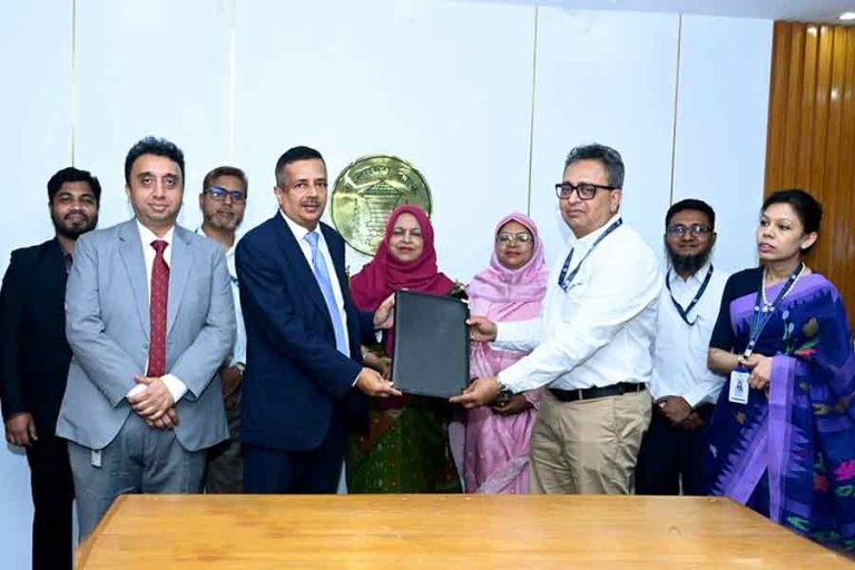বাংলাদেশ ব্যাংকের দুটি পুনঃঅর্থায়ন স্কিমে চুক্তি স্বাক্ষর করেছে ট্রাস্ট ব্যাংক