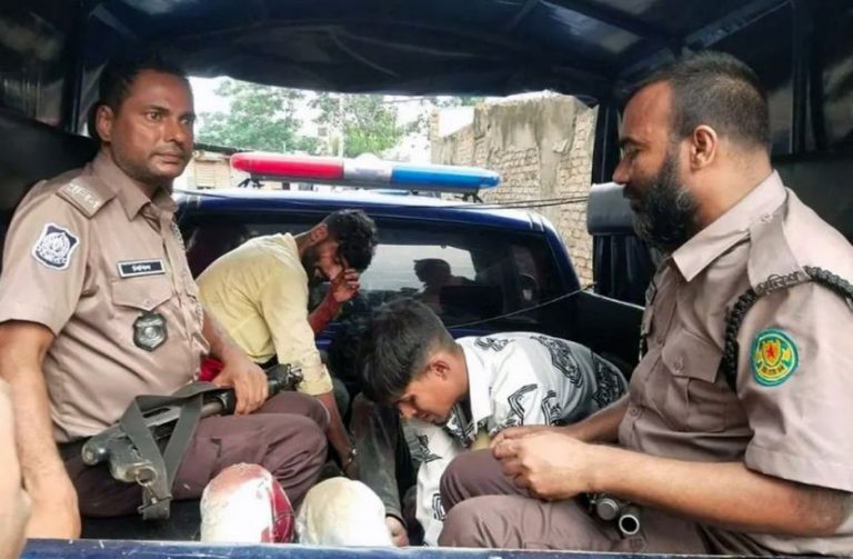 আদাবরে পুলিশের ওপর ছিনতাইকারীদের হামলা, গুলিবিদ্ধ ২
