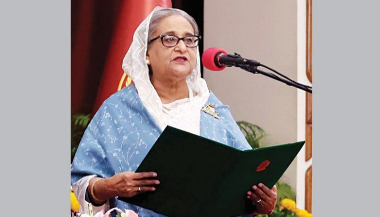 ঝুঁকি নিয়েই ডিসেম্বরে দেশে ফিরছেন শেখ হাসিনা রয়টার্সকে সাক্ষাৎকার