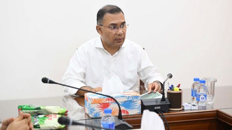 ফিটনেসবিহীন যানবাহন অপসারণের নির্দেশ প্রধানমন্ত্রীর