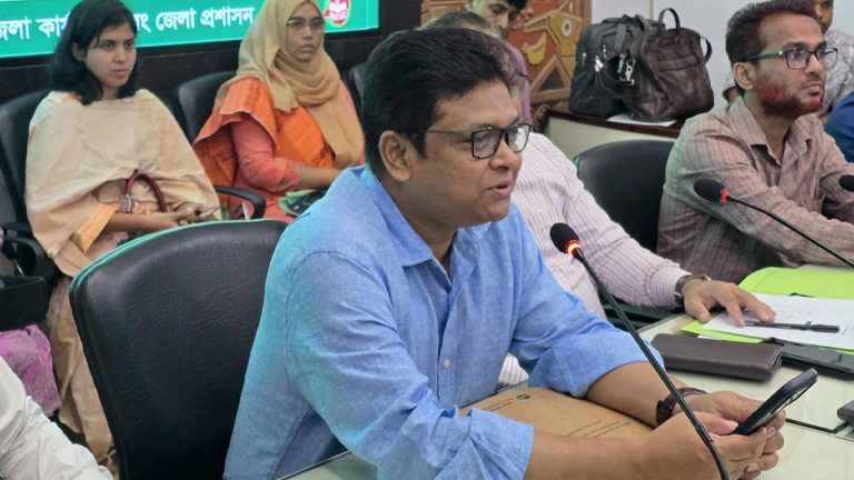 গাজীপুরে মেলা বন্ধ করতে জেলা প্রশাসককে হুঁশিয়ারি