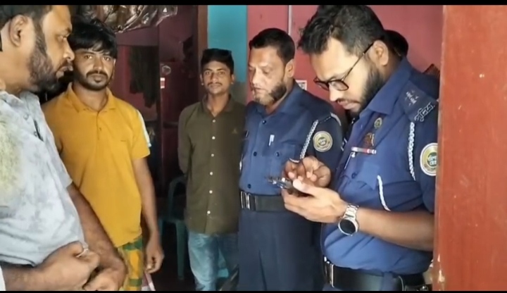 কলাপাড়ায় পরিবারের সবাইকে অচেতন করে স্বর্ণালঙ্কার সহ নগদ টাকা লুট