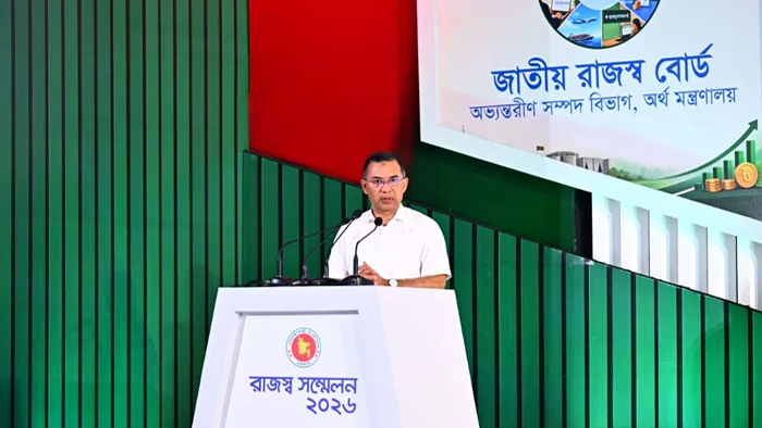 একই করদাতাদের ওপর বারবার করের বোঝা বাড়িয়ে রাজস্ব বৃদ্ধির নীতি টেকসই নয়: প্রধানমন্ত্রী