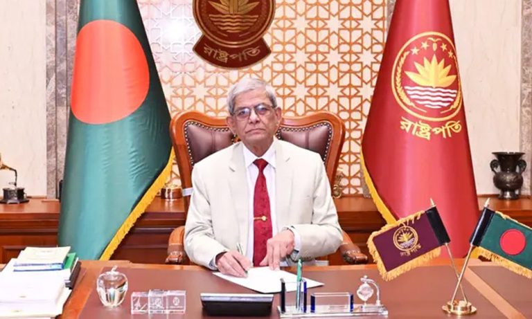 নতুন রাষ্ট্রপতির কার্যক্রম শুরু