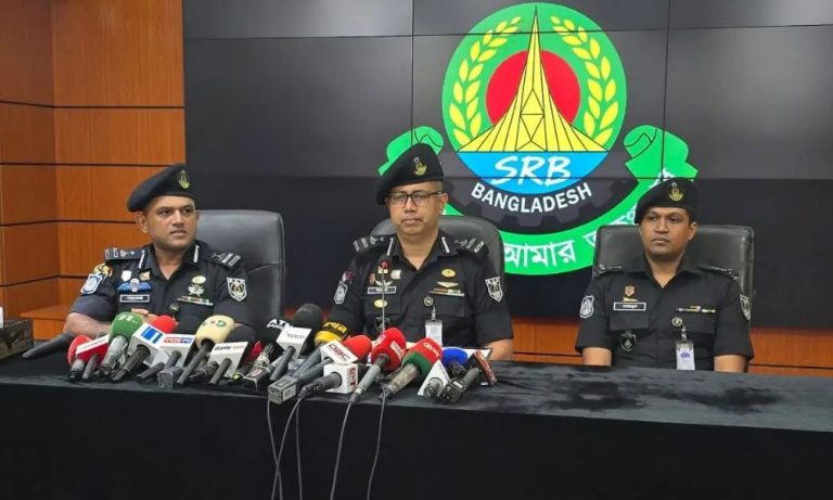 যুব উন্নয়নে প্রশ্নের চুক্তি ১০ লাখে, গ্রেপ্তার ৭ জনের ৫ জনই সরকারি কর্মচারী